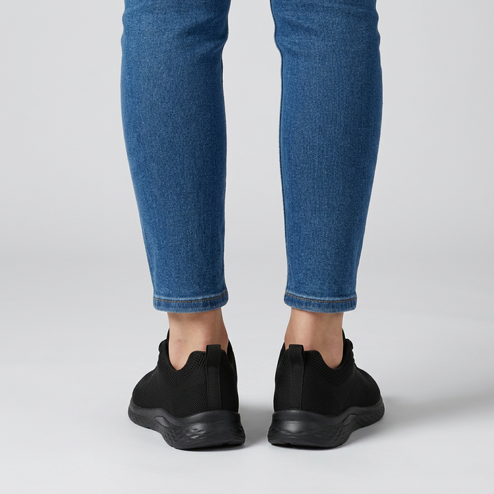 Alixia - Bequeme Sneaker Mit Schnürung