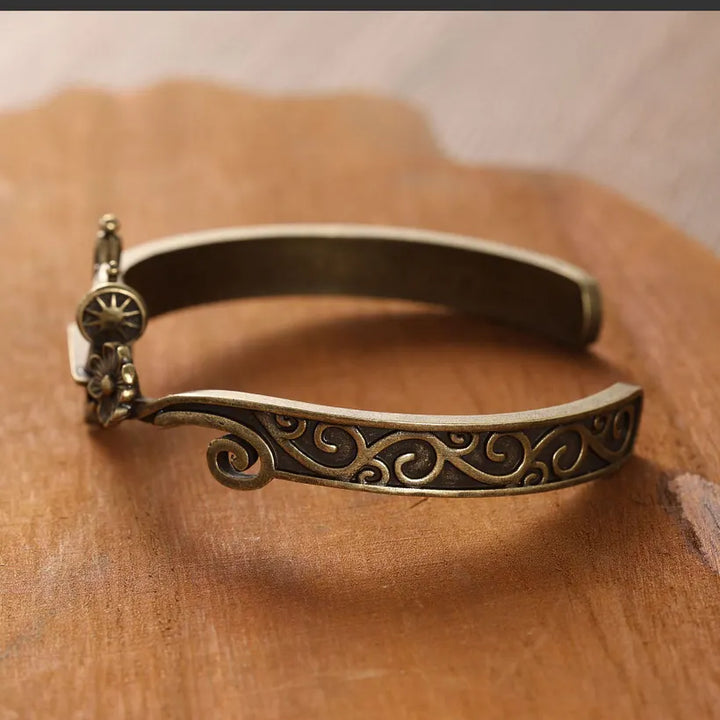 Liliah – Nähmaschinen-Armband