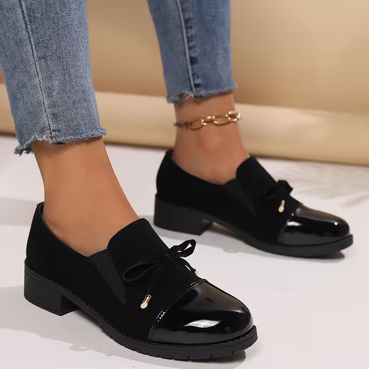 Saiphin – Loafer mit Schleife Und Glänzender Zehenkappe
