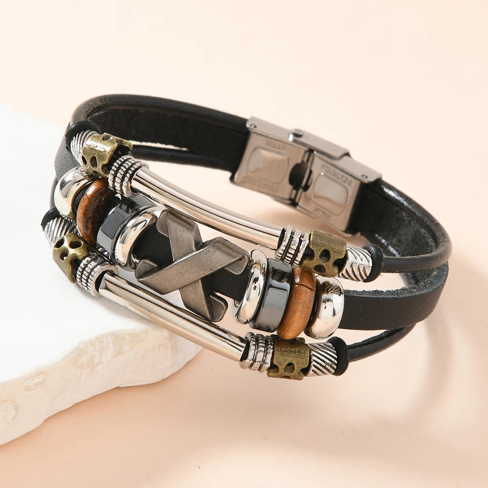 Garland – Mehrlagiges Lederarmband mit Kreuzmotiv