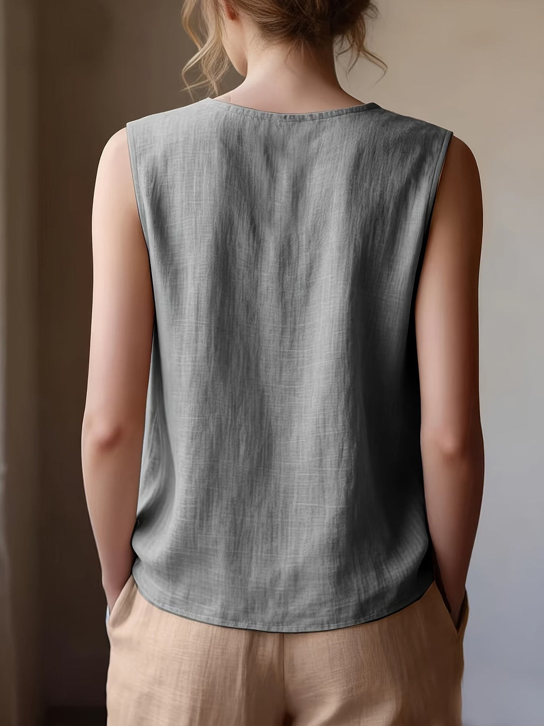 Safiya – Ärmellose Bluse MIT Rüschen Am Ausschnitt
