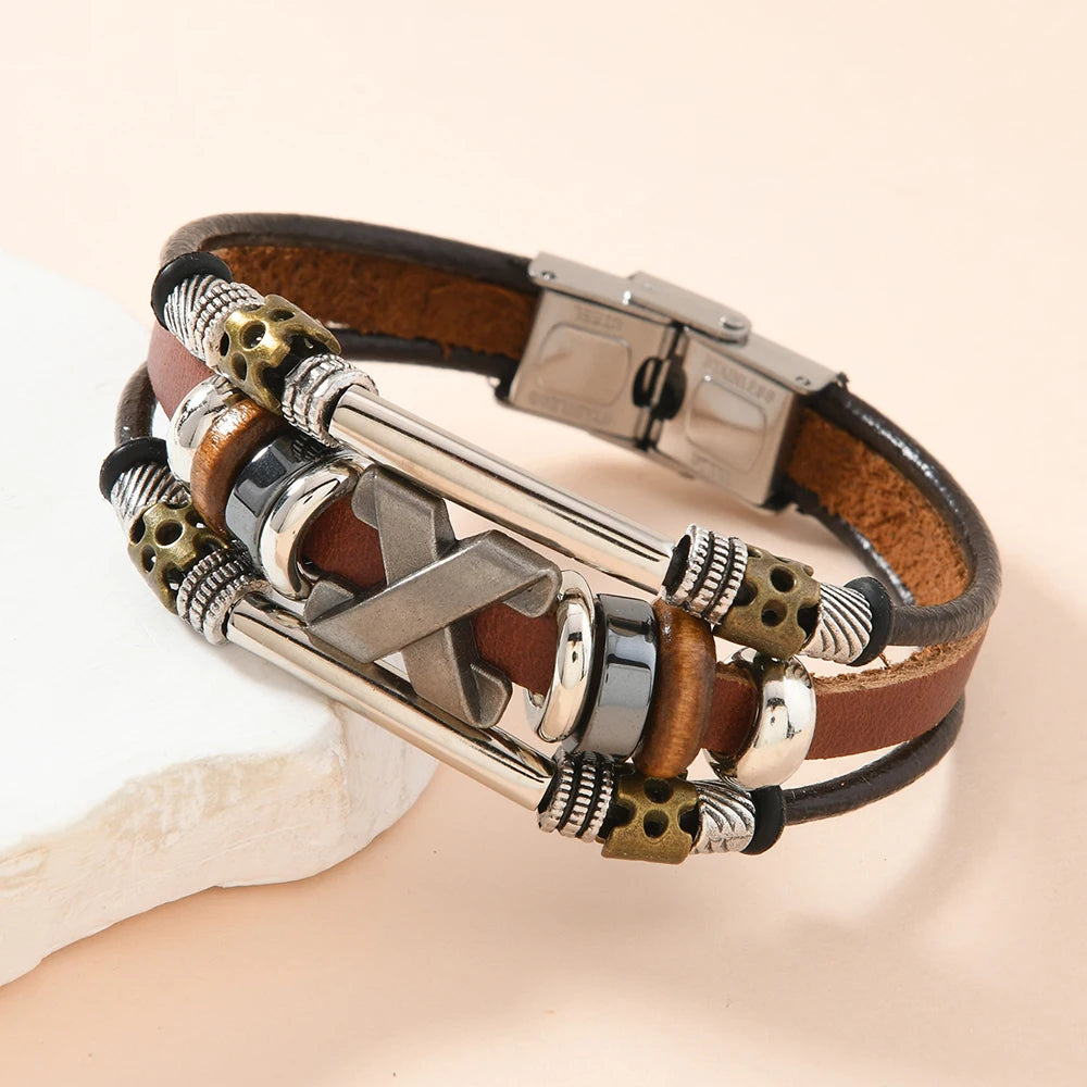Garland – Mehrlagiges Lederarmband mit Kreuzmotiv
