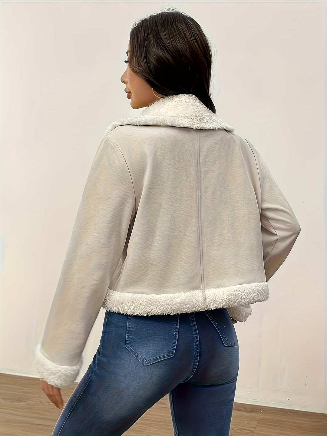 Eryka – Langärmelige Kunstlederjacke