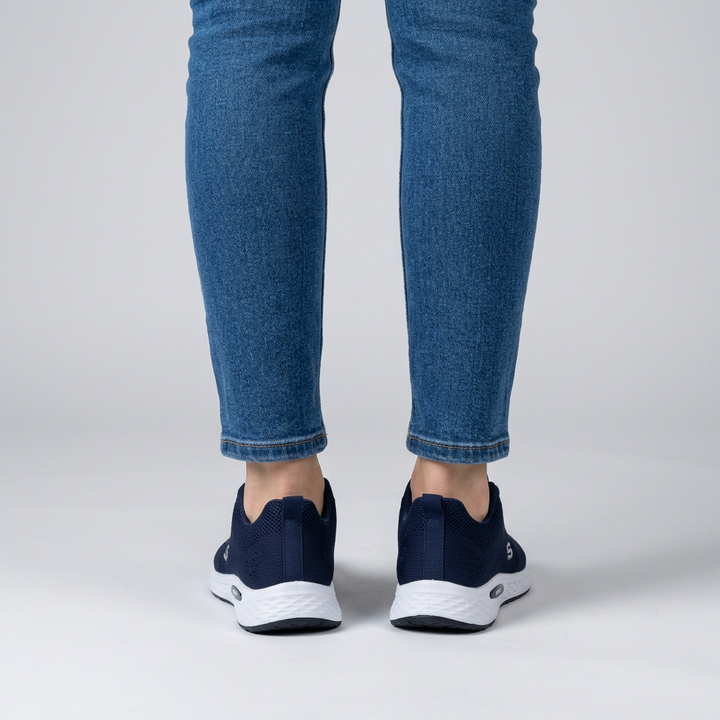 Alixia - Bequeme Sneaker Mit Schnürung