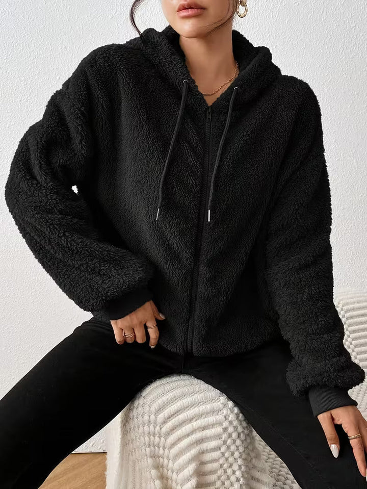 Keriana – Lässige, Warme Kapuzen Jacke Aus Flauschigem Fell