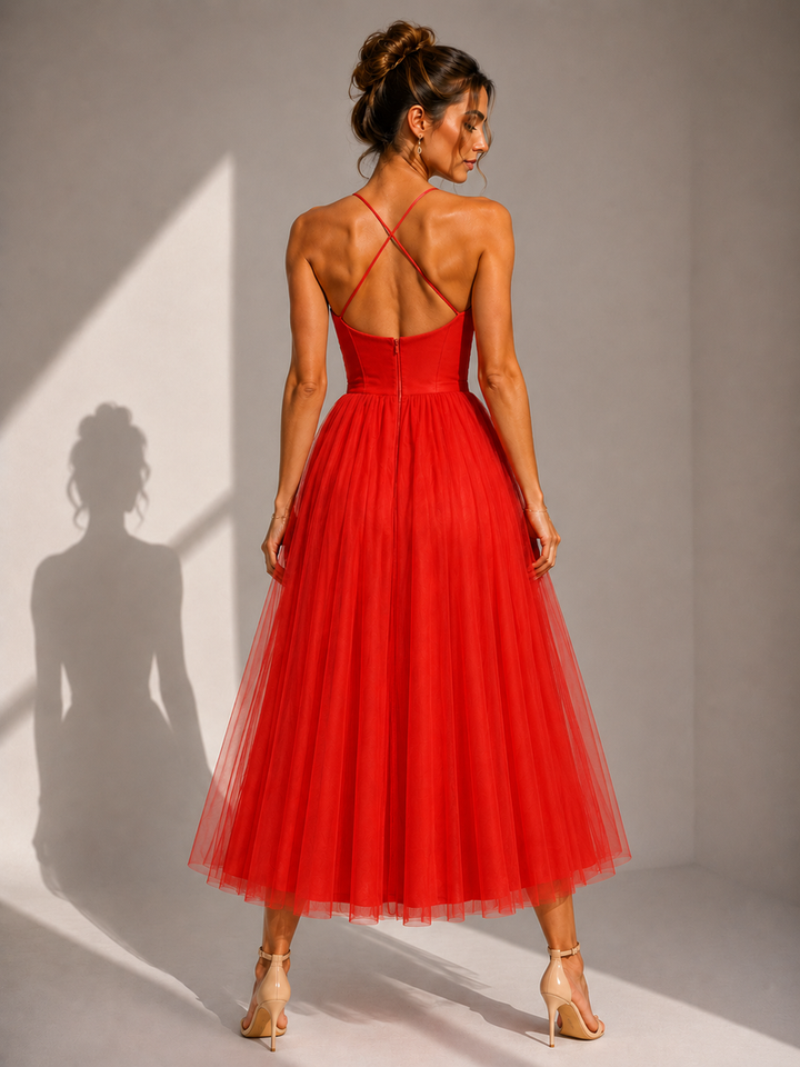 Chiyoko - Elegantes Midikleid Mit Offenem Rücken
