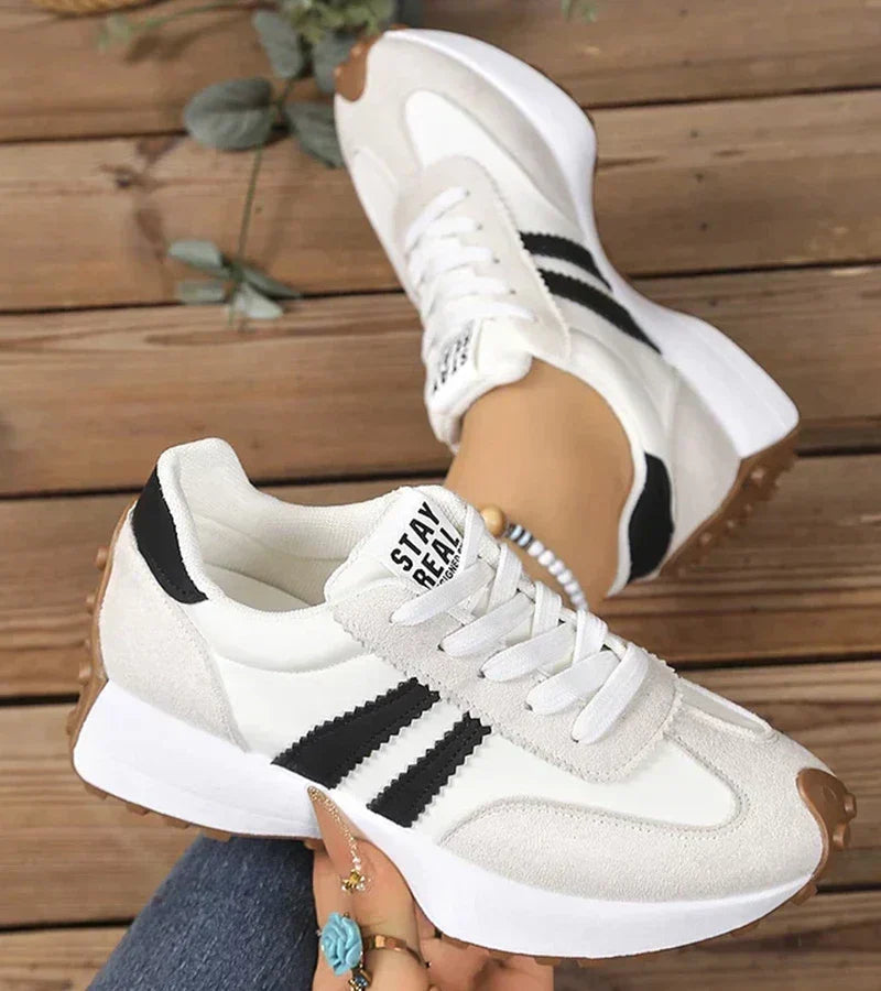 Jonara – Turnschuh Im Retro-Stil Mit Plateausohle