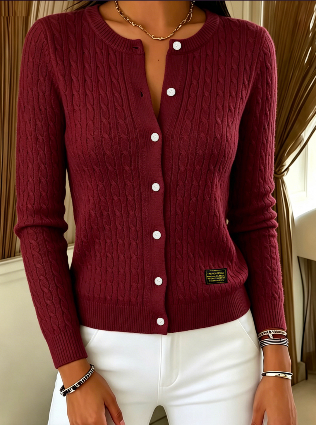 Kitija – Strickjacke im Zopfmuster Mit Knöpfen