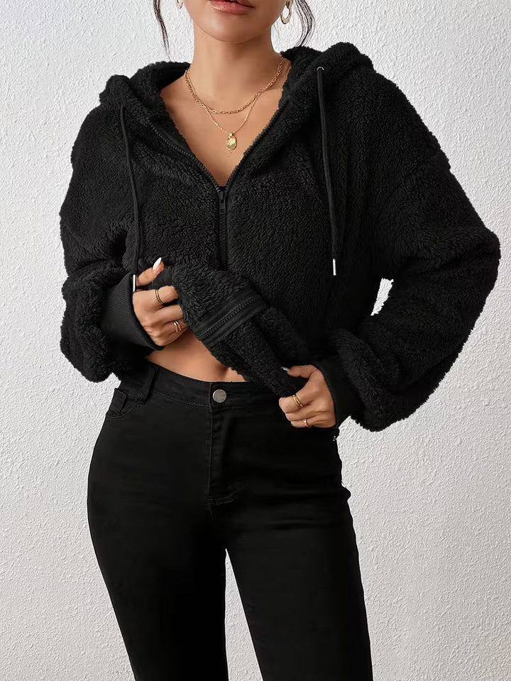 Keriana – Lässige, Warme Kapuzen Jacke Aus Flauschigem Fell