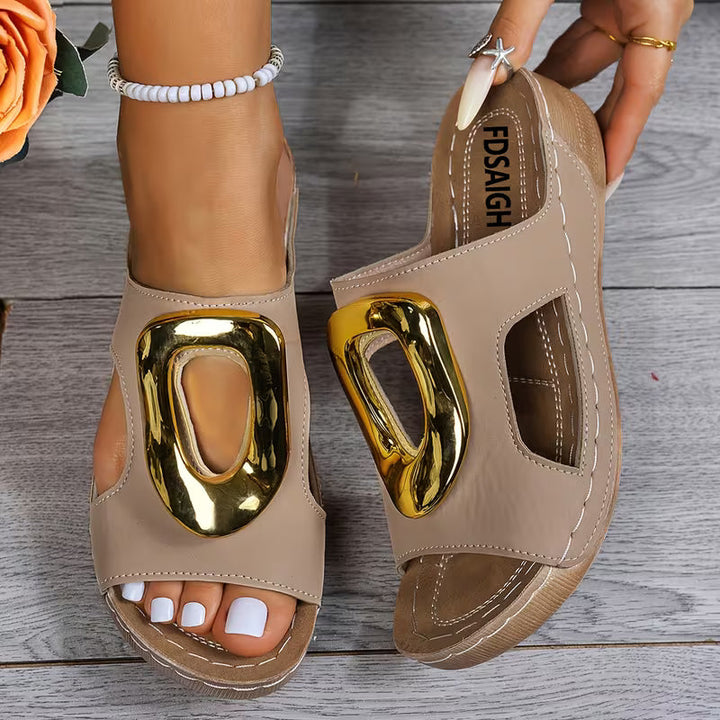 Silyna – Slipper Mit Keilabsatz