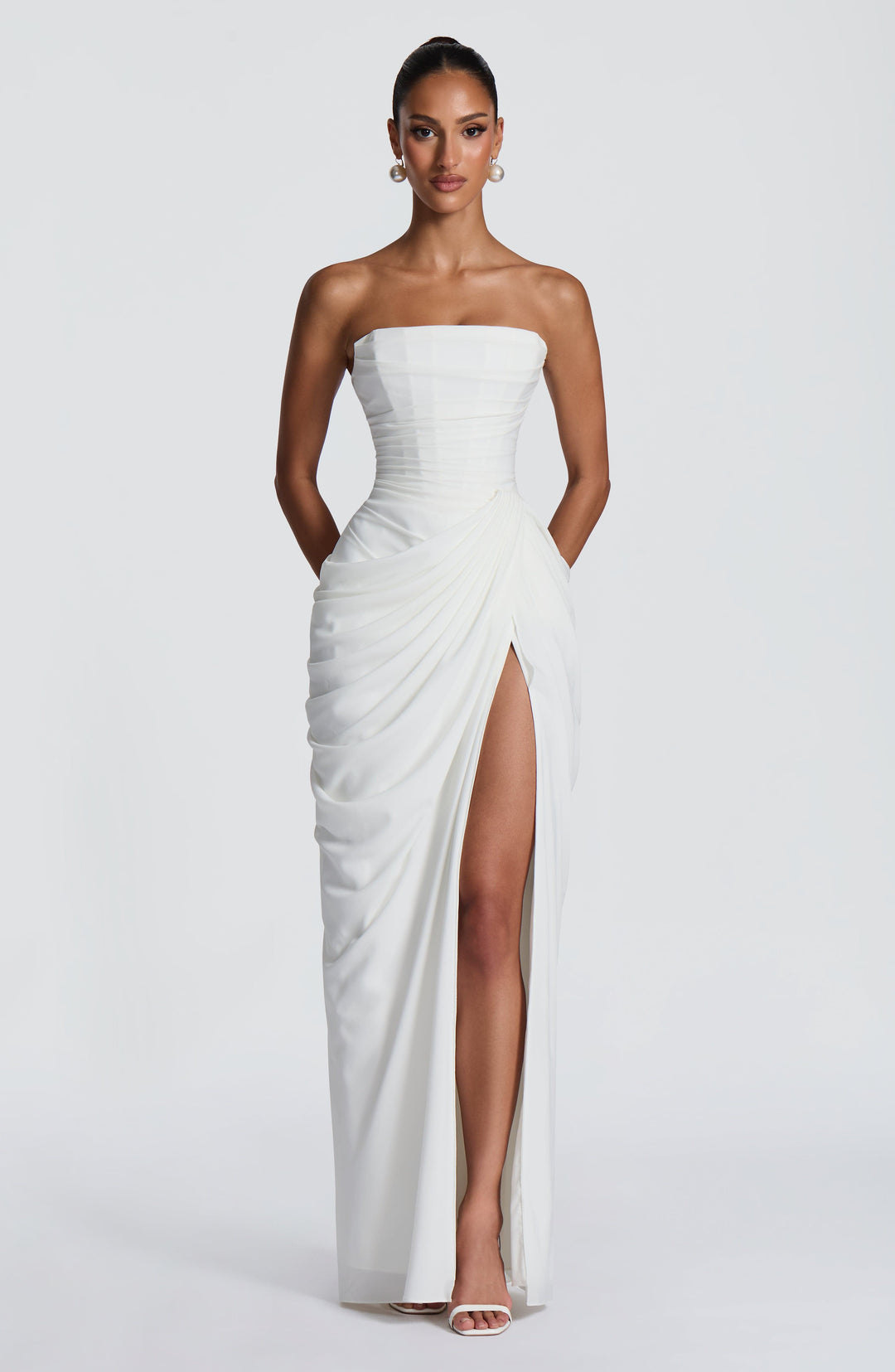 Narja – Trägerloses Maxikleid
