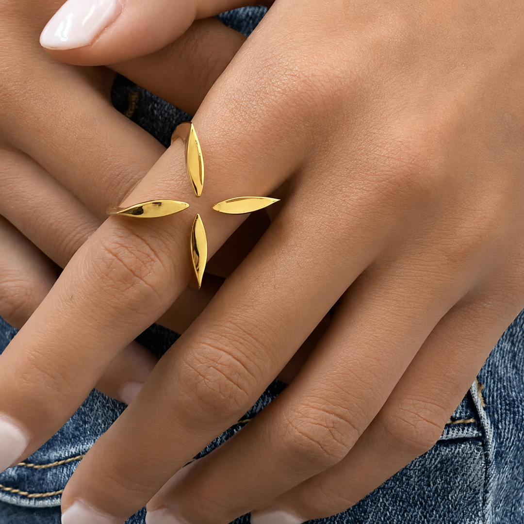 Gerti – Vier Punkte Ring aus Sterlingsilber