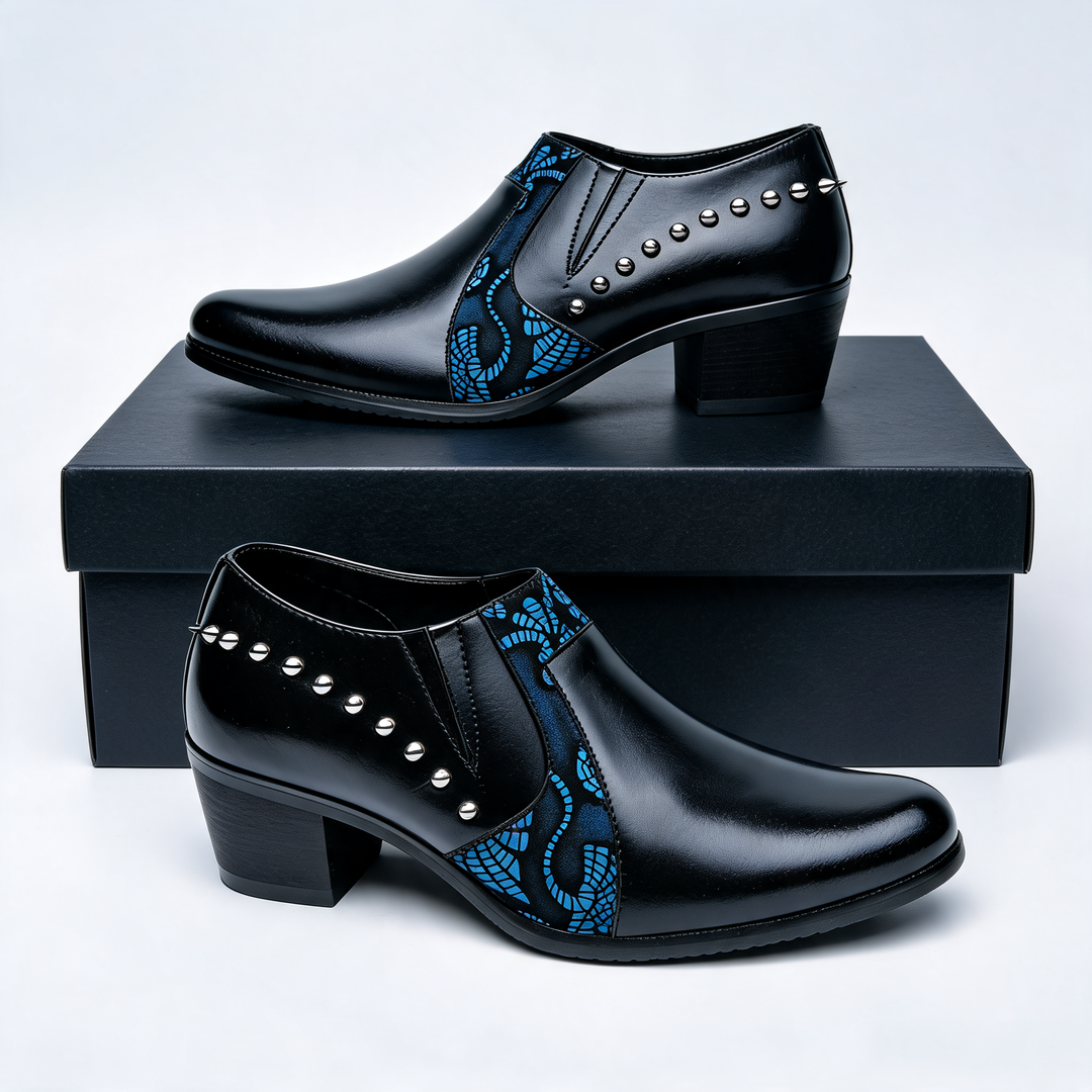 Vanderson - Stöckel Schuhe Mit Spitzer Zehenpartie Und Nieten