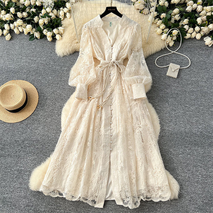 Roslyn - Maxikleid Mit Stickerei Und Langen Ballonärmeln